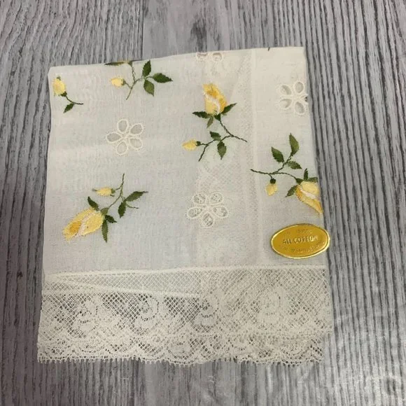 Vintage Cotton Laced Made In Switzerland Cream Yellow Flower Hankerchief - Picture 6 of 7